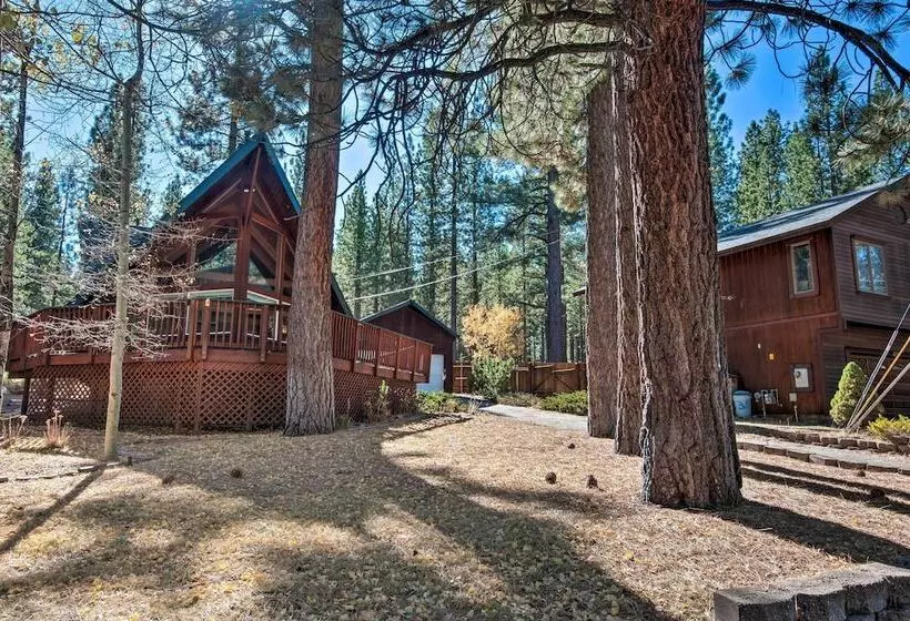 5 Mi To Heavenly Mountain Resort: Tahoe Cabin