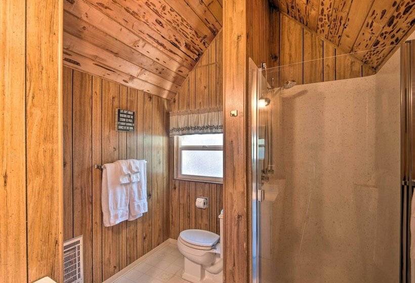 5 Mi To Heavenly Mountain Resort: Tahoe Cabin