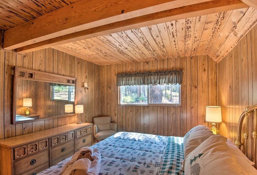 5 Mi To Heavenly Mountain Resort: Tahoe Cabin