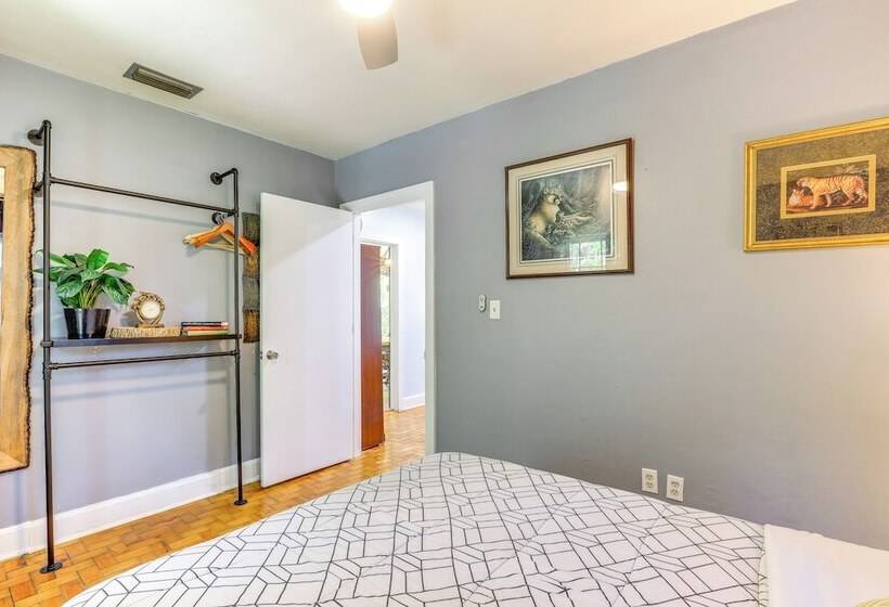 Cozy Gainesville Home ~ 1 Mi To University!