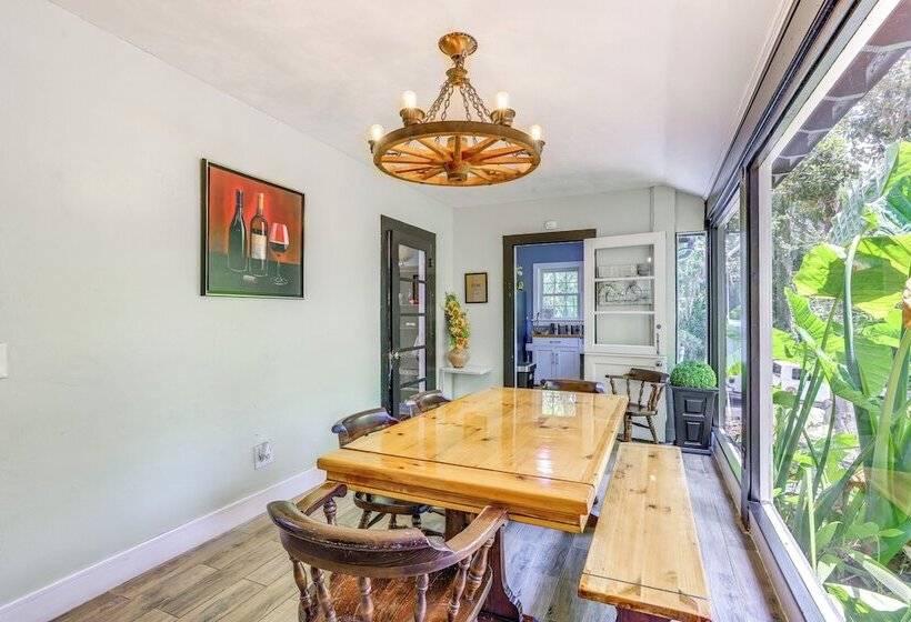 Cozy Gainesville Home ~ 1 Mi To University!