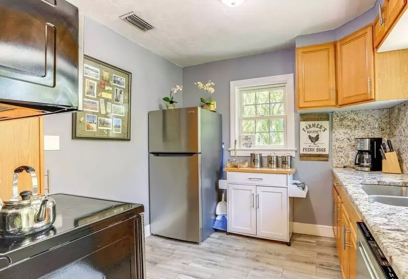 Cozy Gainesville Home ~ 1 Mi To University!