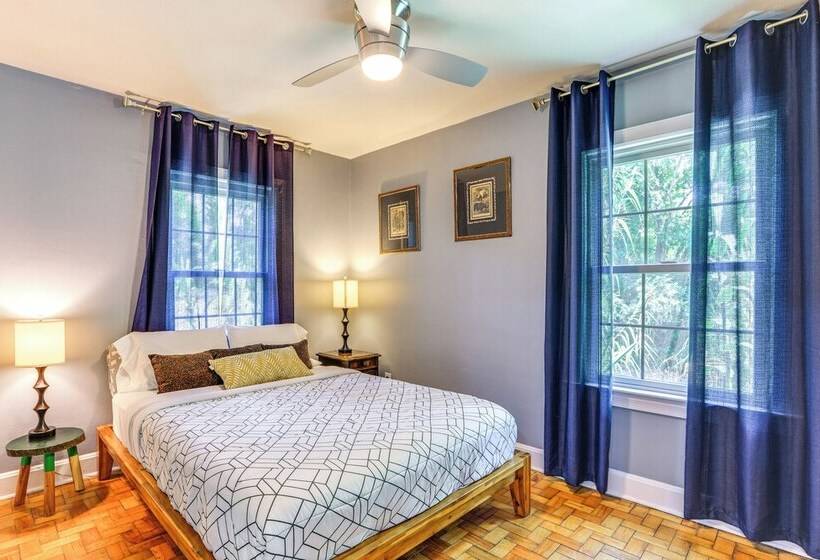 Cozy Gainesville Home ~ 1 Mi To University!