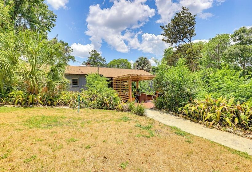 Cozy Gainesville Home ~ 1 Mi To University!