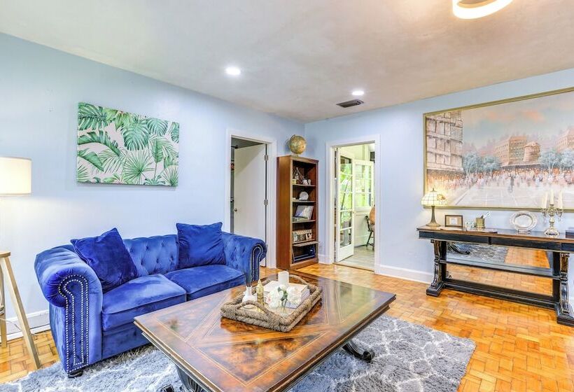 Cozy Gainesville Home ~ 1 Mi To University!