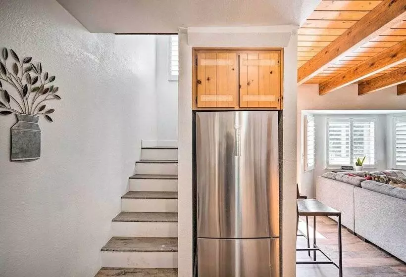 Crestline Cabin W/ Deck: 1 Mi To Lake Gregory