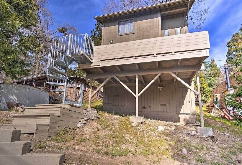 Crestline Cabin W/ Deck: 1 Mi To Lake Gregory