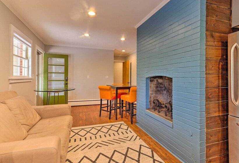 Dog Friendly Home: 1 Mi To Downtown Hendersonville