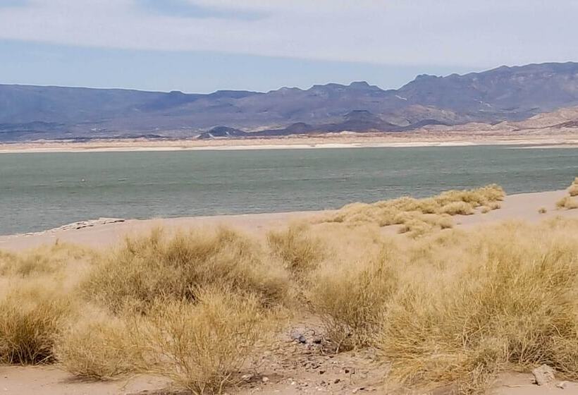 Eclectic Home: Walk To Town & Bath District!