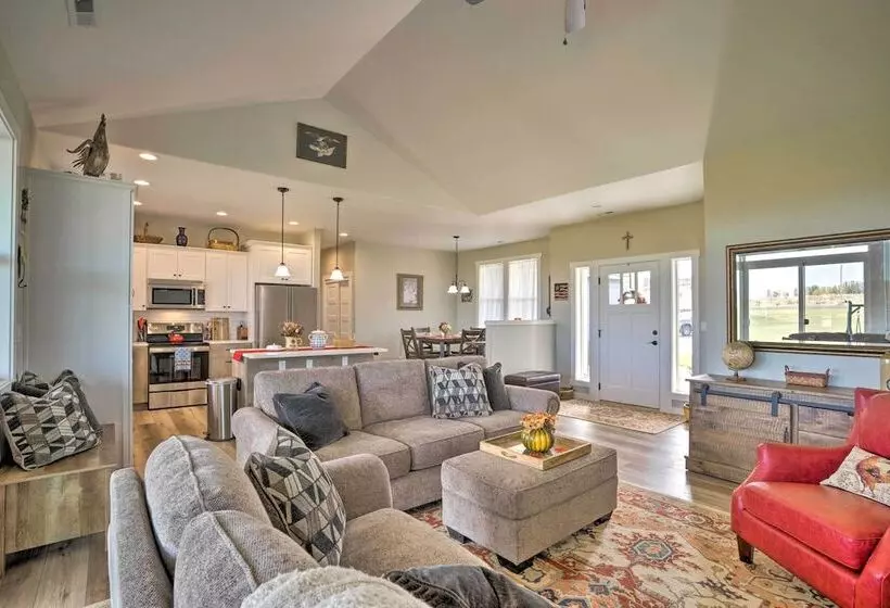 Family Friendly Home Near Potholes State Park