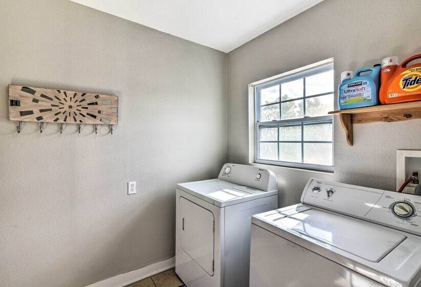 Walk To Beach: Galveston Home W/ Grill Near Pier!