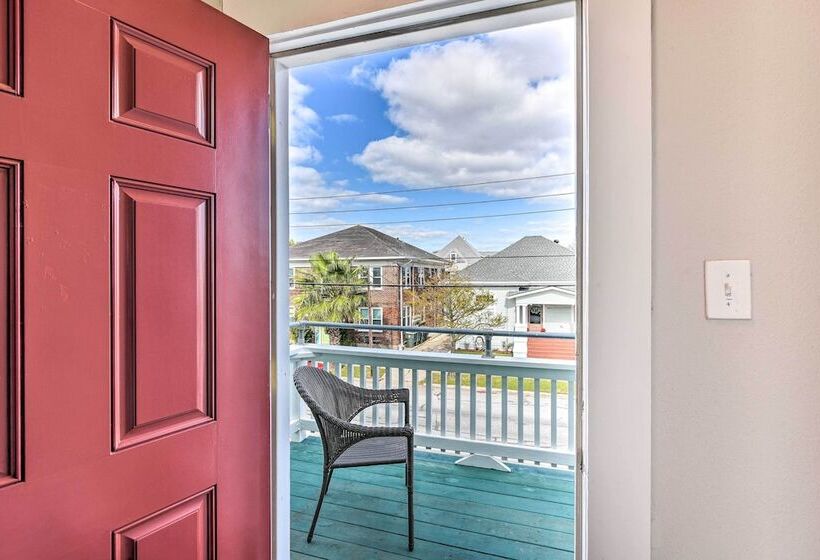 Walk To Beach: Galveston Home W/ Grill Near Pier!