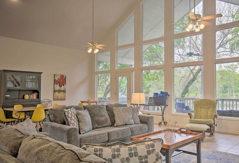 Seguin Home On Lake Placid W/ Boat Dock!