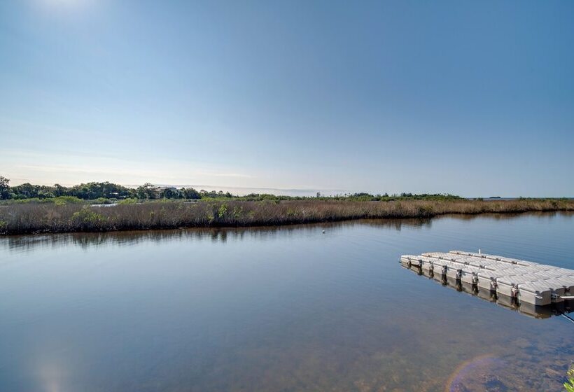 Luxe Spring Hill Home W/ Patio & Dock!