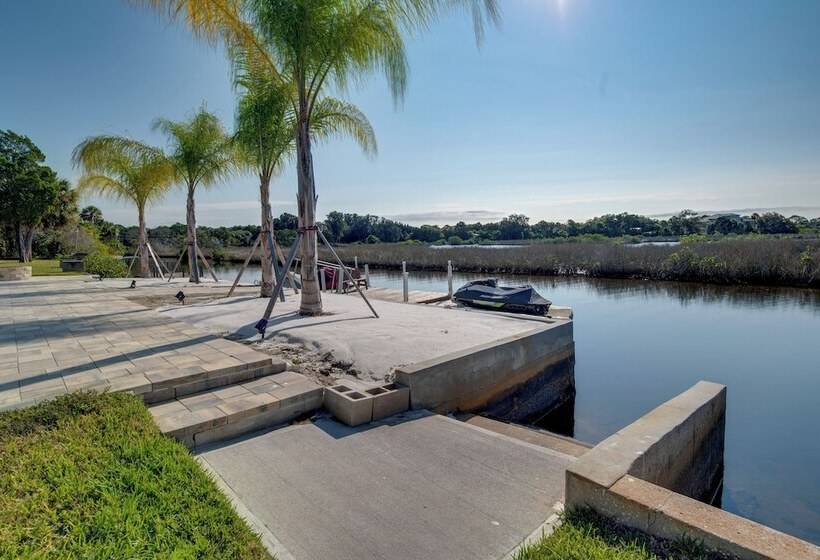 Luxe Spring Hill Home W/ Patio & Dock!