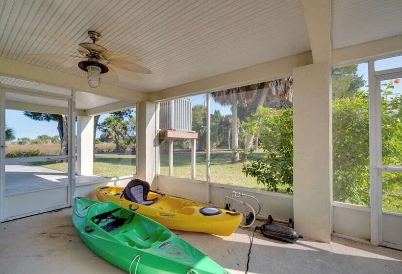 Luxe Spring Hill Home W/ Patio & Dock!