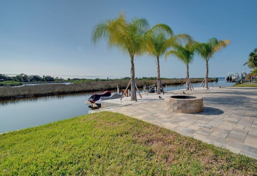 Luxe Spring Hill Home W/ Patio & Dock!