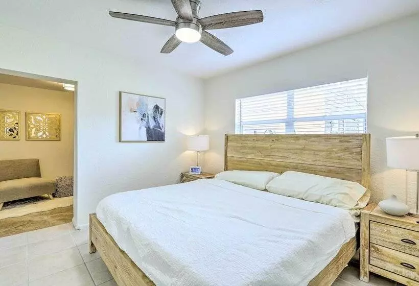 Walkable Florida Duplex: 2 Blocks To Cocoa Beach!