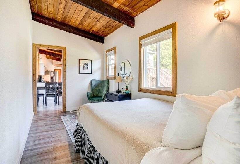 Ocean Vista Gold Beach Getaway!