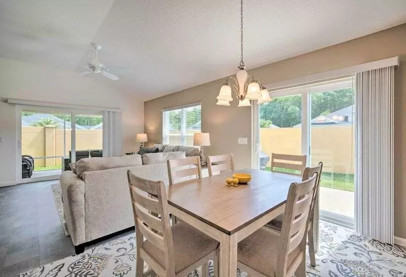 Open Concept Wildwood Home W/ Lanai & Yard!