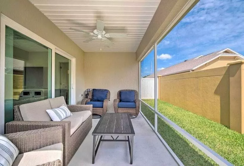 Open Concept Wildwood Home W/ Lanai & Yard!