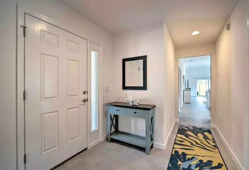 Open Concept Wildwood Home W/ Lanai & Yard!