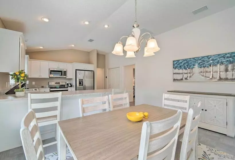 Open Concept Wildwood Home W/ Lanai & Yard!