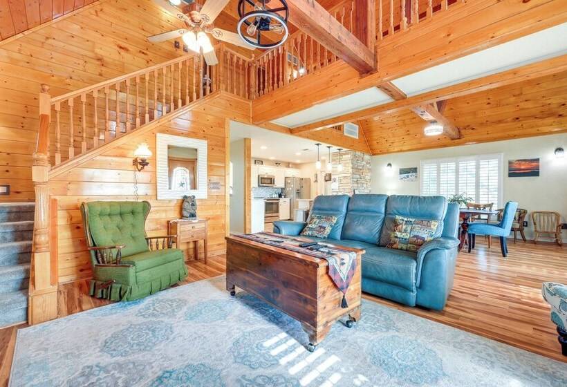 Pet Friendly Canyon Lake Cabin, 1 Mi To Water!
