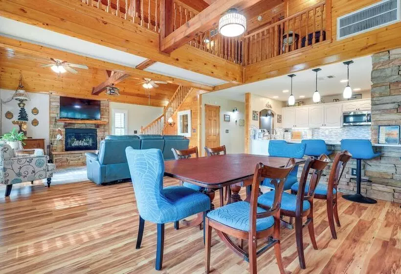 Pet Friendly Canyon Lake Cabin, 1 Mi To Water!