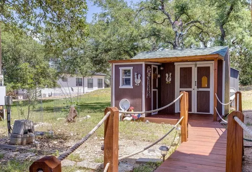 Pet Friendly Canyon Lake Cabin, 1 Mi To Water!