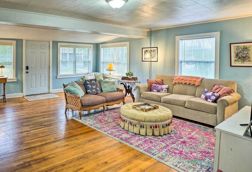 Pet Friendly Cottage Near Downtown Lakeland
