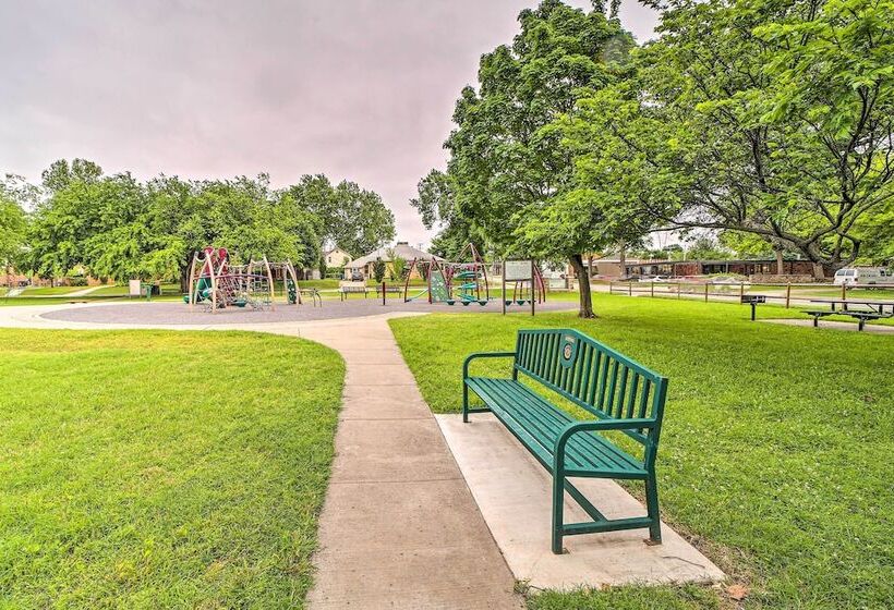 Lovely Tulsa Home: Steps To Park, 5 Mi To Downtown