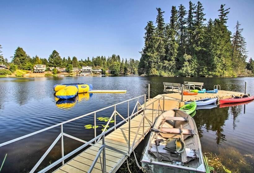 Lakefront Olympia Home W/ Private Dock + Views!