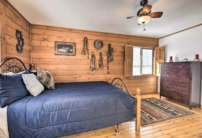 Rustic Village Lake Cabin Escape W/ Deck & Grill!