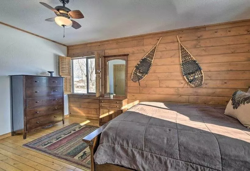 Rustic Village Lake Cabin Escape W/ Deck & Grill!