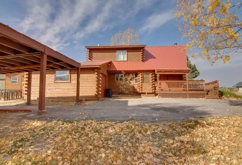 Rustic Village Lake Cabin Escape W/ Deck & Grill!