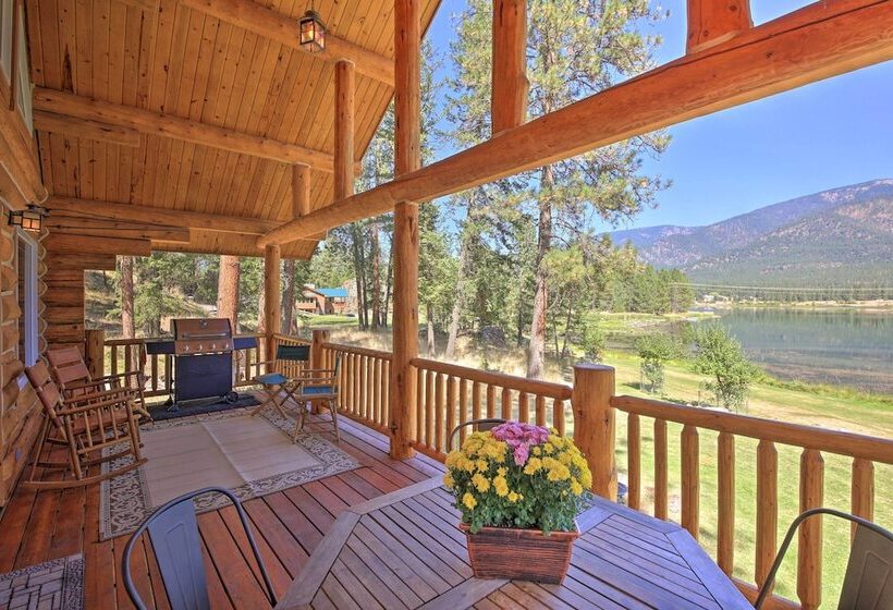 Scenic Riverfront Retreat W/ Hot Tub & Kayaks!