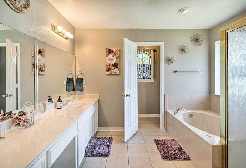 Spacious Killeen Home W/ Large Yard & Patio!