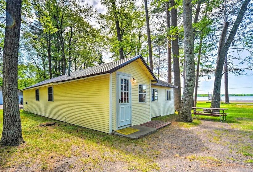Stone Lake Cabin: Grill & Access To Fishing!