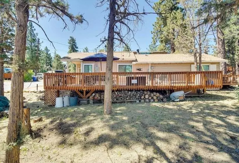 Sugarloaf Cabin W/ Hot Tub ~ 6 Mi To Big Bear