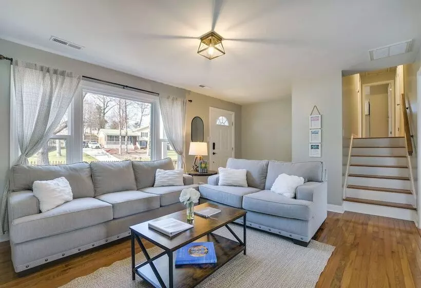Sunny Family Home, 3 Mi To High Point Market!