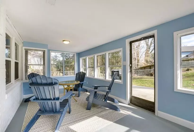 Sunny Family Home, 3 Mi To High Point Market!