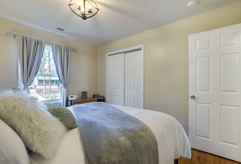 Sunny Family Home, 3 Mi To High Point Market!