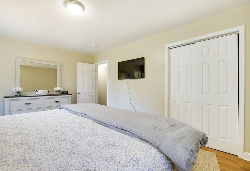 Sunny Family Home, 3 Mi To High Point Market!