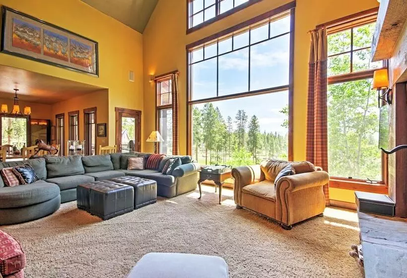 Tabernash Retreat W/ Hot Tub & Stunning Mtn Views!