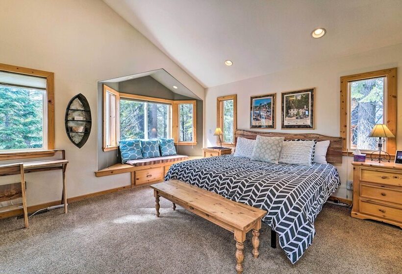 Tahoe Donner Retreat W/ Hot Tub & Fireplace!