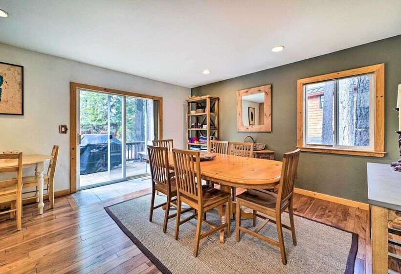 Tahoe Donner Retreat W/ Hot Tub & Fireplace!