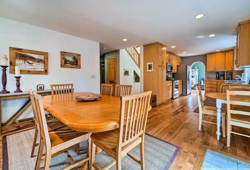 Tahoe Donner Retreat W/ Hot Tub & Fireplace!