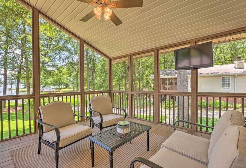 The Lake Escape: Boat Dock, Fire Pit, Kayak!