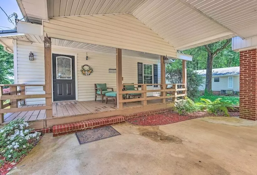 The Lake Escape: Boat Dock, Fire Pit, Kayak!